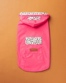 Gabardine Rosa com capuz