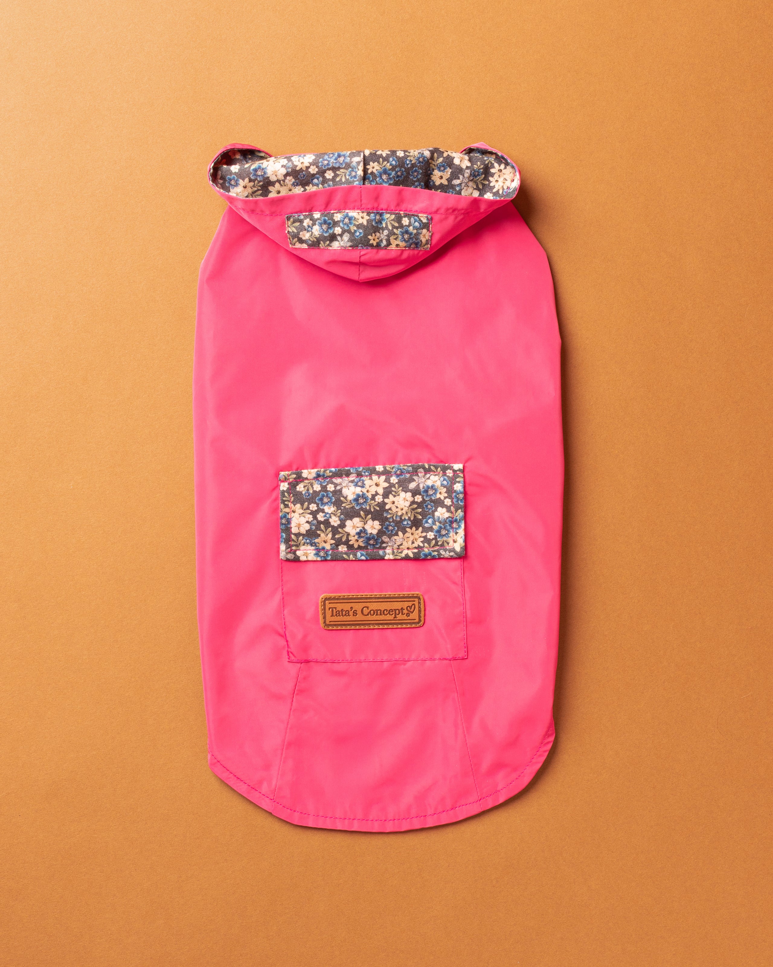 Gabardine Rosa com capuz