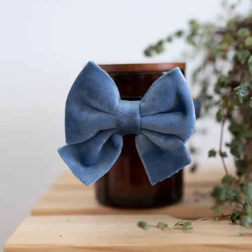 Velvet Ribbon (Blue)